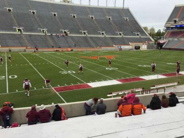 Lane Stadium, section: 113, row: Q, seat: 20