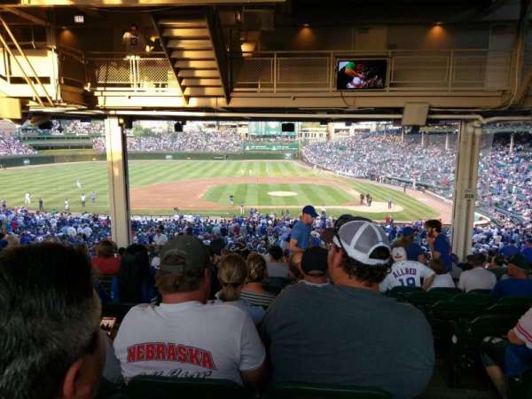 Wrigley Field, section: 212, row: 22, seat: 29