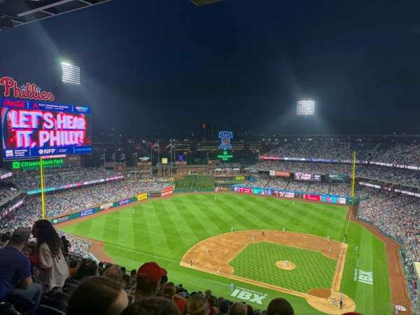 Citizens Bank Park, section: 424, row: 14, seat: 7