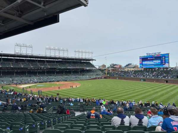 Wrigley Field, section: 232, row: 20, seat: 3