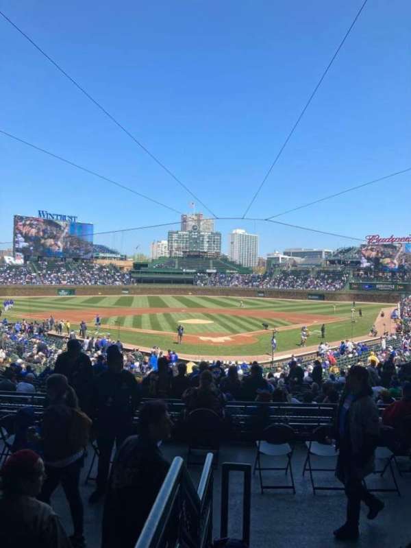 Wrigley Field, section: 216, row: 4, seat: 20