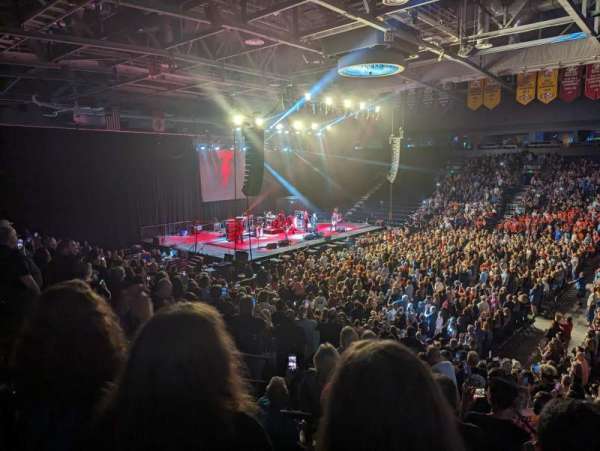 Blue Arena, section: Q, row: 16, seat: 6
