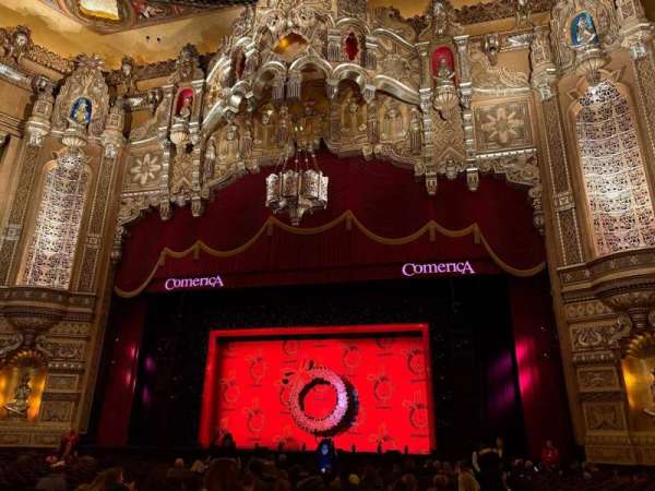 Fox Theatre, Detroit, section: Floor 4, row: X, seat: 414