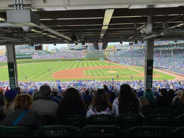 Wrigley Field, section: 212, row: 20, seat: 7