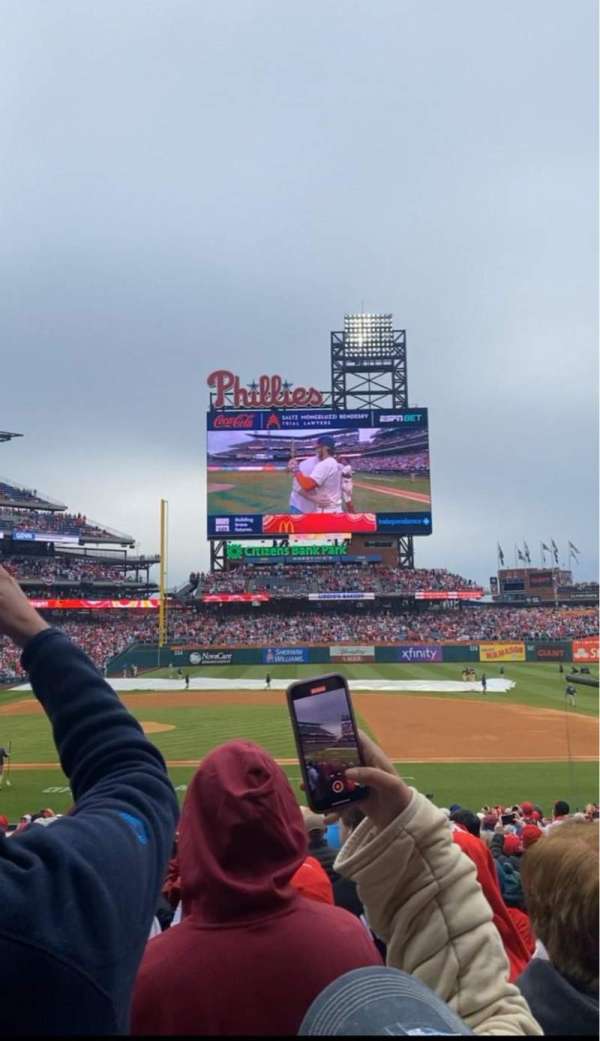Citizens Bank Park, section: 116, row: 25, seat: 15