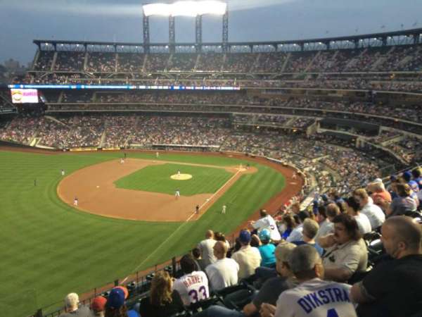 Citi Field, section: 527, row: 2, seat: 21