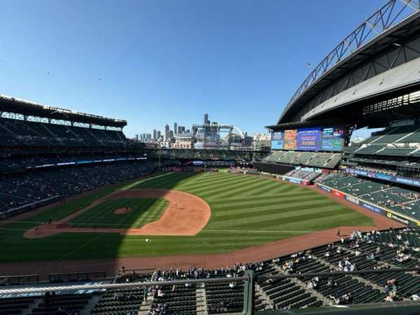 T-Mobile Park, section: 320, row: 1, seat: 20