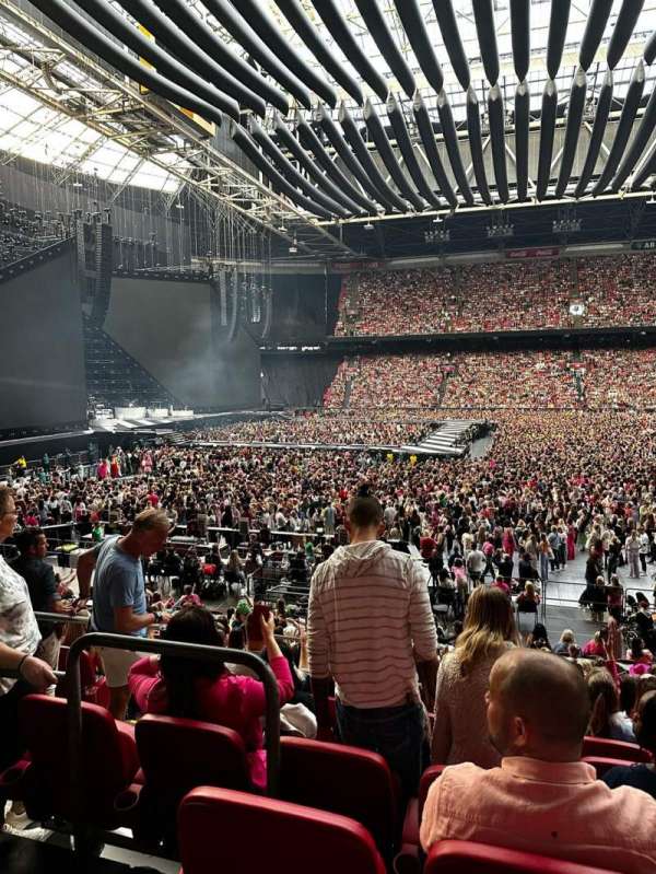 Johan Cruijff ArenA, section: 107, row: 16, seat: 193