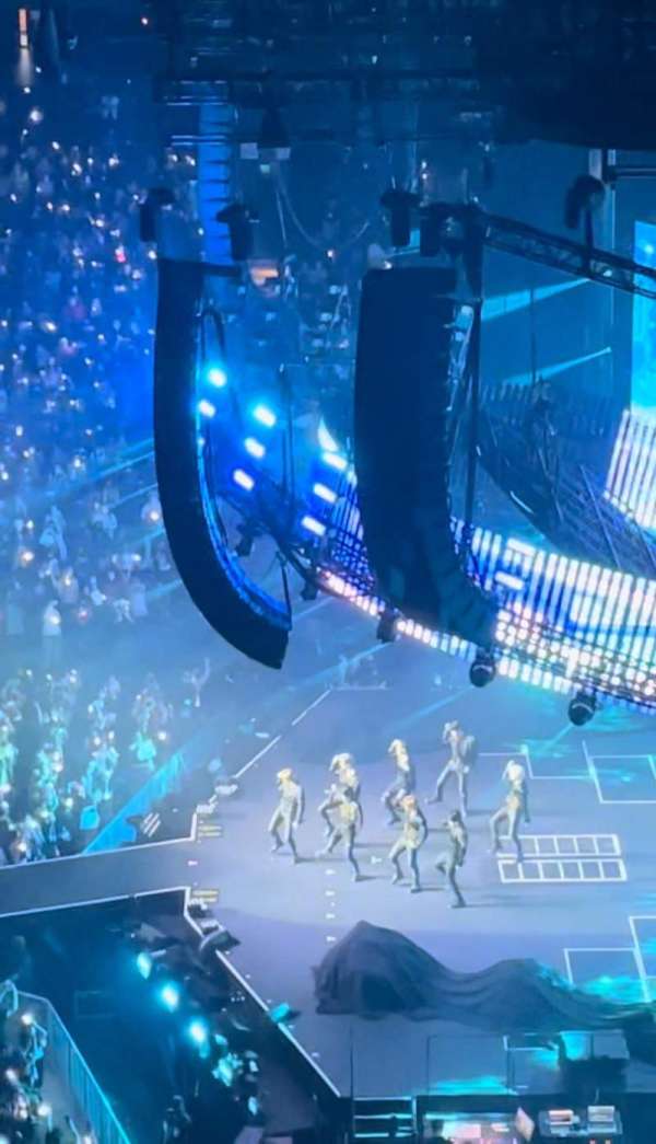 Oakland Arena, section: 230, row: 14, seat: 22