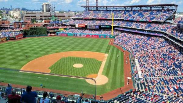 Citizens Bank Park, section: 423, row: 2, seat: 20