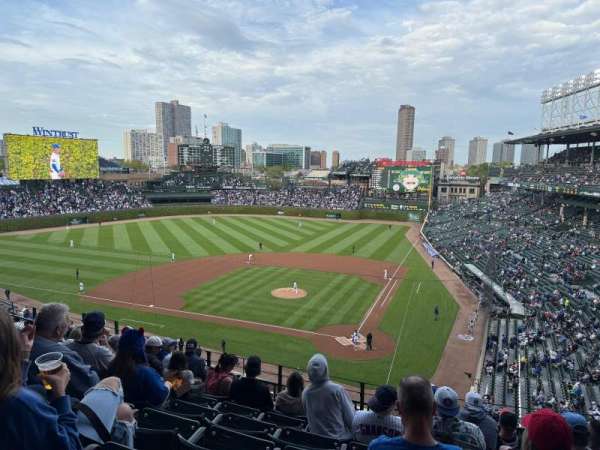 Wrigley Field, section: 314L, row: 8, seat: 13