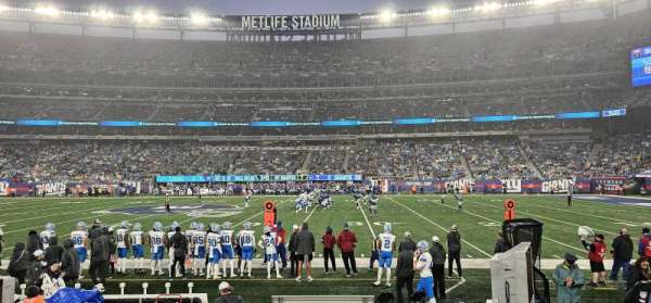 MetLife Stadium, section: 137, row: 6, seat: 4