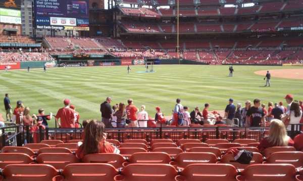 Busch Stadium, section: 166, row: 9, seat: 6