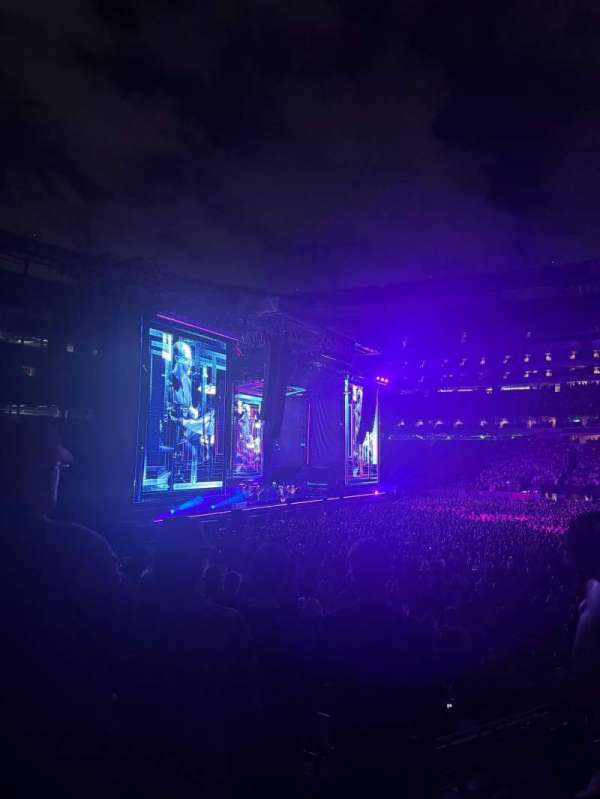 MetLife Stadium, section: 139, row: 17, seat: 29