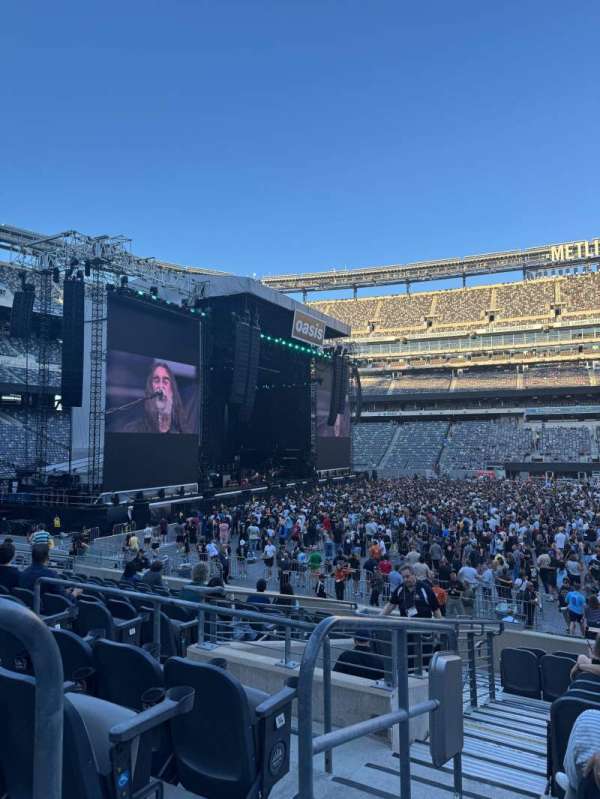 MetLife Stadium, section: 139, row: 17, seat: 29