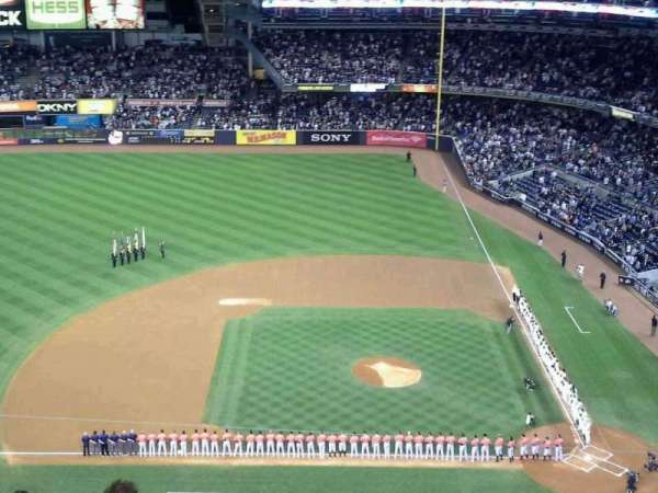 Yankee Stadium, section: 424, row: 7, seat: 1