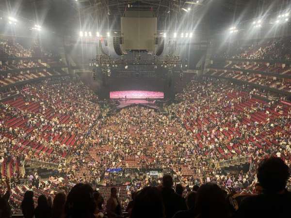 Toyota Center, section: 418, row: 8, seat: 9