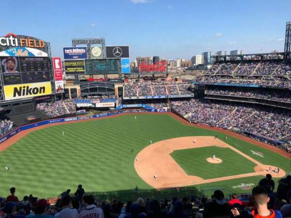 Citi Field, section: 527, row: 17