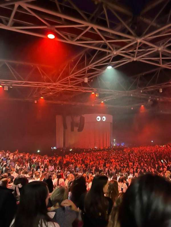 Zénith Paris, section: F, row: 30, seat: 61