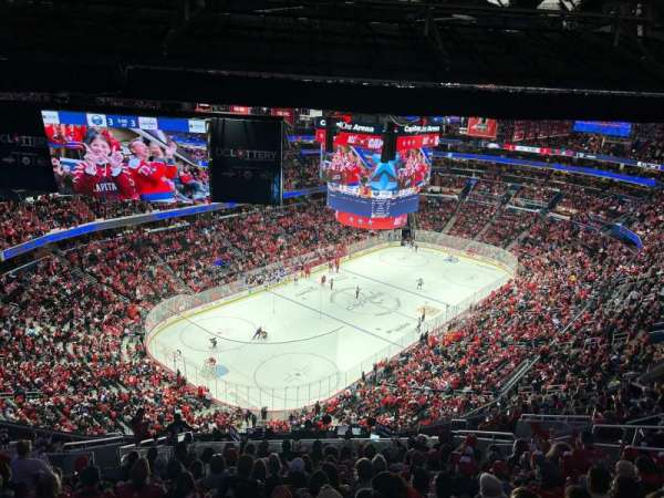 Capital One Arena, section: 413, row: Q