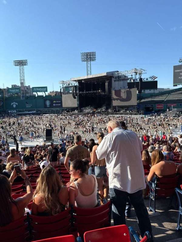 Fenway Park, section: Right Field Box 96, row: Vv, seat: 2