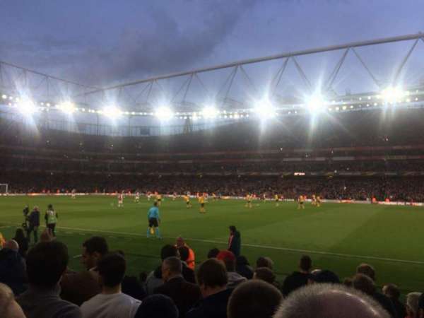 Emirates Stadium, section: 31, row: 8, seat: 964