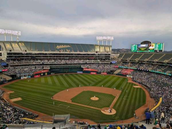 Oakland Coliseum, section: 319, row: 17, seat: 27