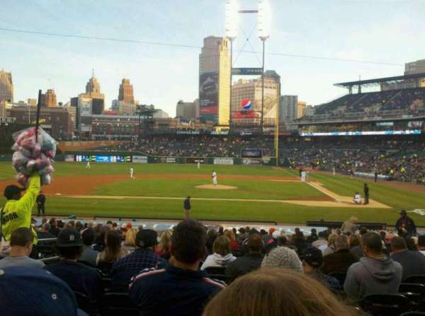 Comerica Park, section: 132, row: 27, seat: 1q