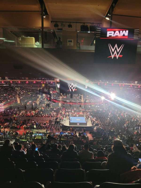 Madison Square Garden, section: 224, row: 17, seat: 11