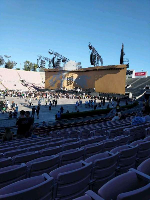 Rose Bowl, section: 17-L, row: 12, seat: 7