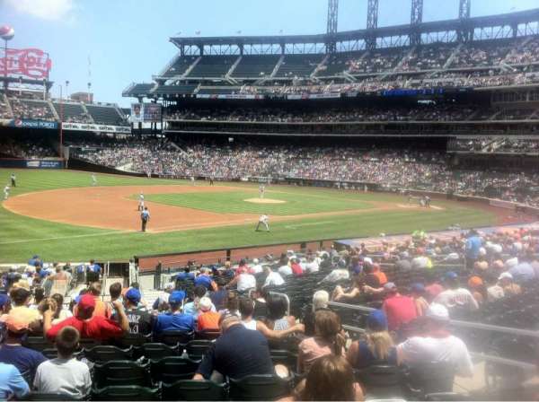 Citi Field, section: 125, row: 23, seat: 8