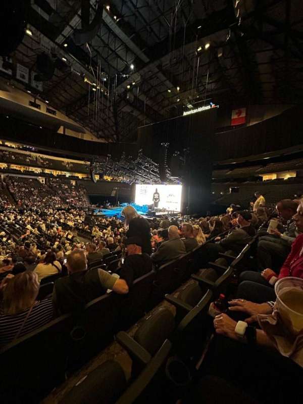 American Airlines Center, section: 106, row: P, seat: 17
