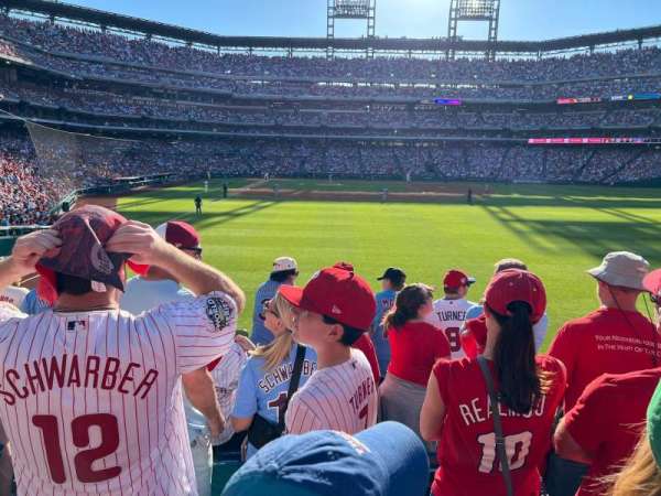 Citizens Bank Park, section: 105, row: 6, seat: 19