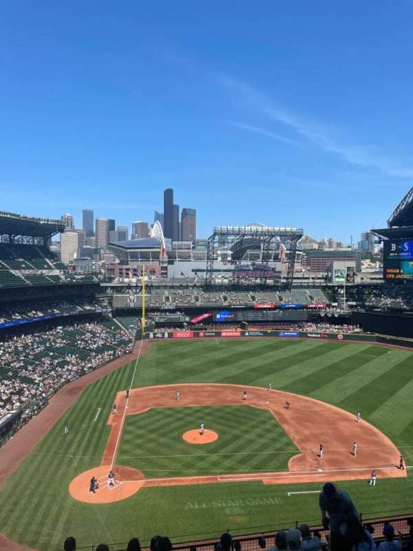 T-Mobile Park, section: 325, row: 9, seat: 12
