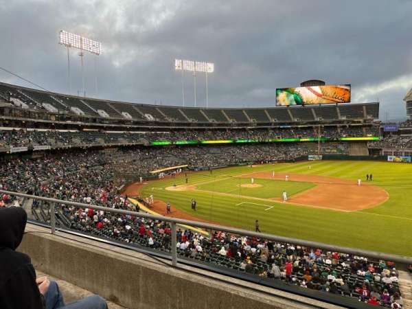 Oakland Coliseum, section: 210, row: 2, seat: 1