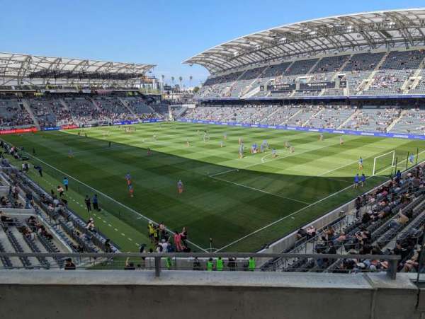 BMO Stadium, section: 226, row: B, seat: 4