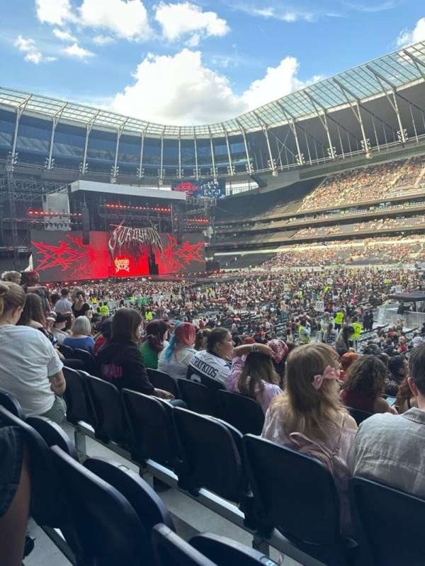 Tottenham Hotspur Stadium, section: 101, row: 15, seat: 11