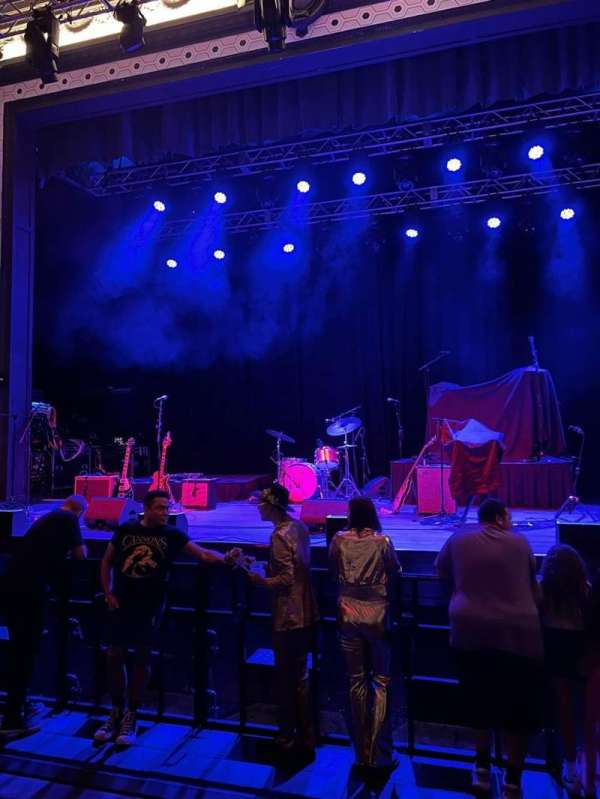 Roxian Theatre, section: Roxbox, row: 1, seat: 1