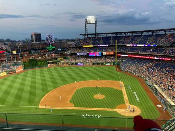 Citizens Bank Park, section: 425, row: 4, seat: 4
