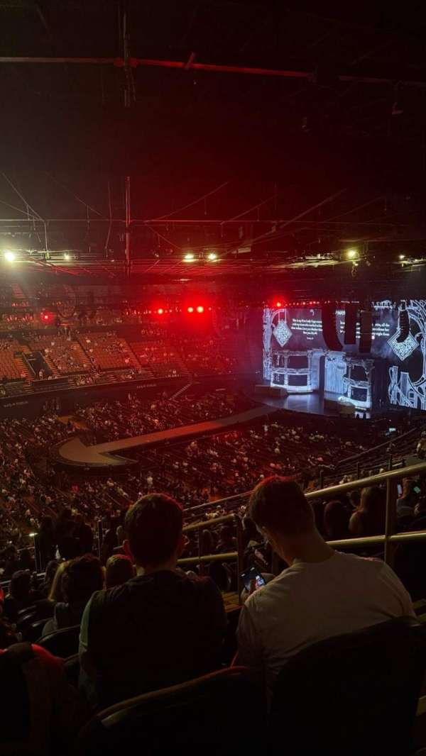 Kia Forum, section: 206, row: 15, seat: 13