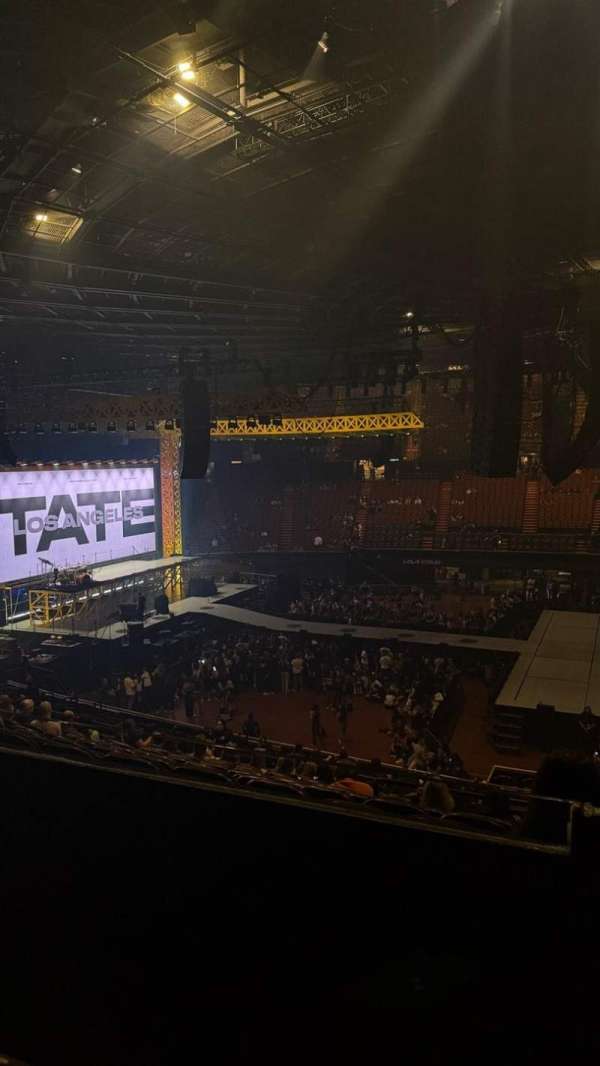 Kia Forum, section: 227, row: 2, seat: 7