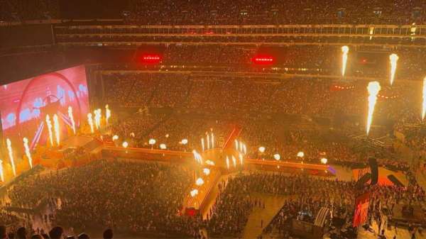 MetLife Stadium, section: 336, row: 12, seat: 27