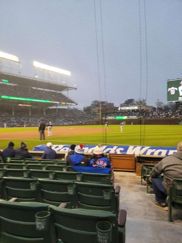 Wrigley Field, section: 28, row: 8, seat: 16