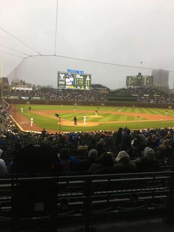 Wrigley Field, section: 222, row: 1, seat: 4