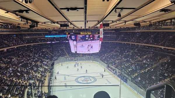 Madison Square Garden, section: 304, row: 2, seat: 1