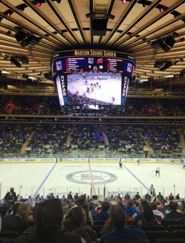 Madison Square Garden, section: 107, row: 22, seat: 9