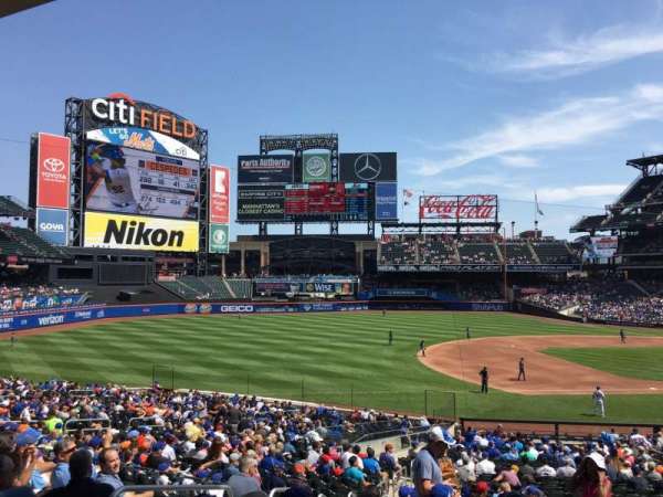 Citi Field, section: 124, row: 31, seat: 17