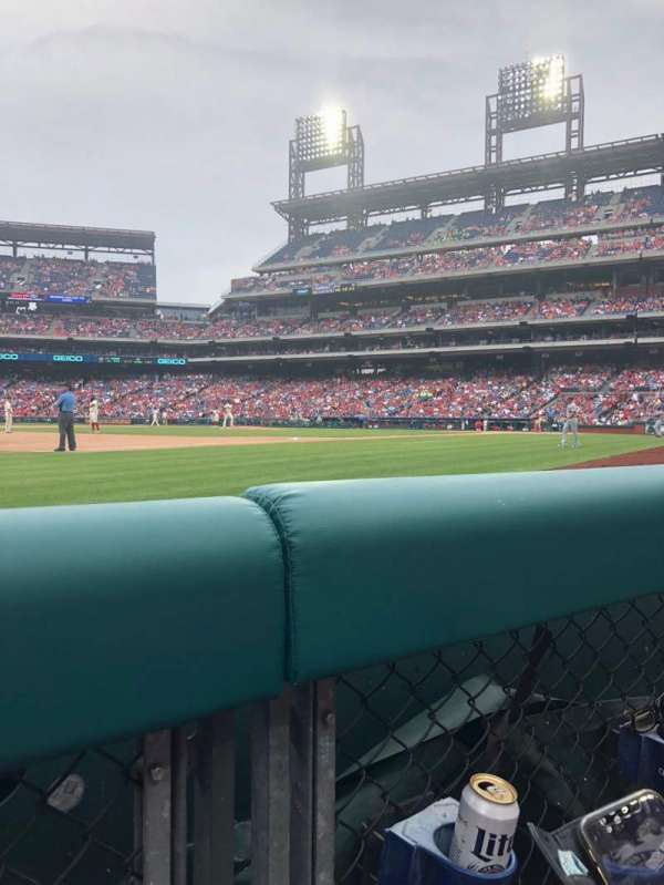 Citizens Bank Park, section: 134, row: 1, seat: 9