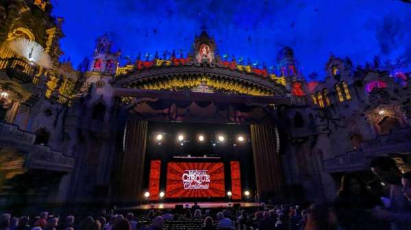 Majestic Theatre, San Antonio, section: Orchestra LC, row: r, seat: 105