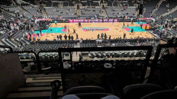 Frost Bank Center, section: 122, row: 32, seat: 20